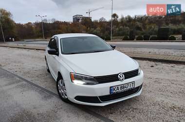 Седан Volkswagen Jetta 2014 в Дніпрі