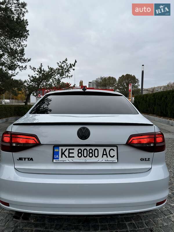 Седан Volkswagen Jetta 2017 в Киеве