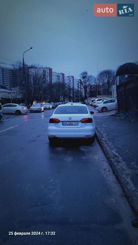 Седан Volkswagen Jetta 2014 в Киеве