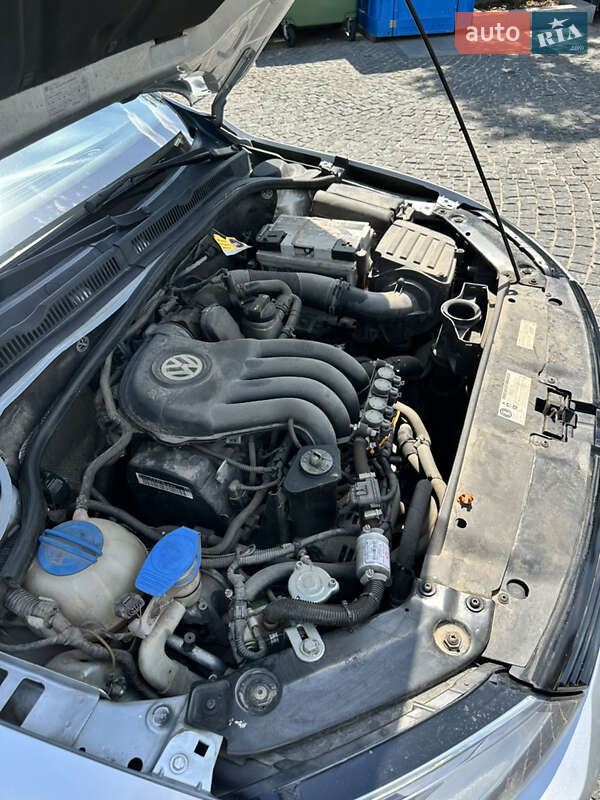 Седан Volkswagen Jetta 2012 в Днепре