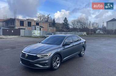 Седан Volkswagen Jetta 2018 в Львові