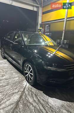 Седан Volkswagen Jetta 2017 в Львові