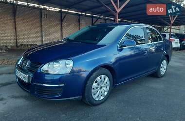 Седан Volkswagen Jetta 2006 в Хмельницком