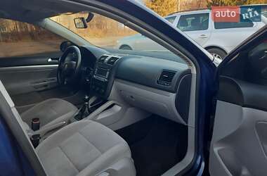 Седан Volkswagen Jetta 2006 в Хмельницькому