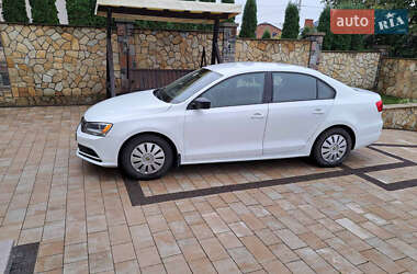 Седан Volkswagen Jetta 2014 в 