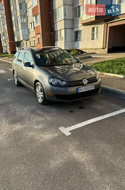 Универсал Volkswagen Jetta 2014 в Тернополе