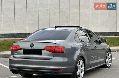 Седан Volkswagen Jetta 2016 в Киеве