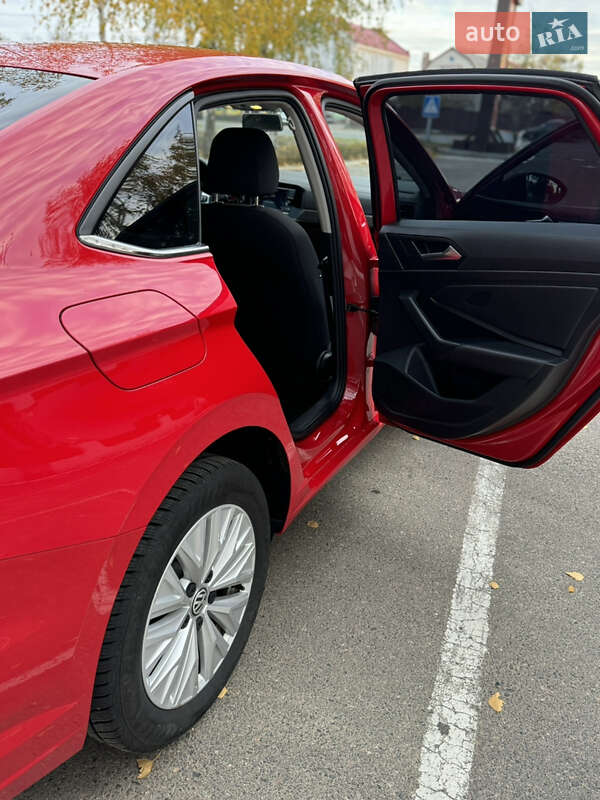 Седан Volkswagen Jetta 2019 в Черкассах