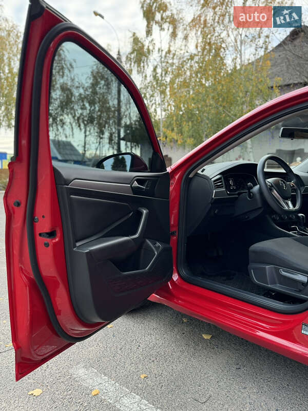 Седан Volkswagen Jetta 2019 в Черкассах