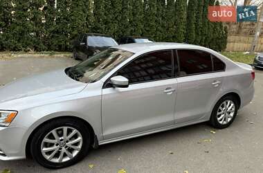 Седан Volkswagen Jetta 2015 в Киеве