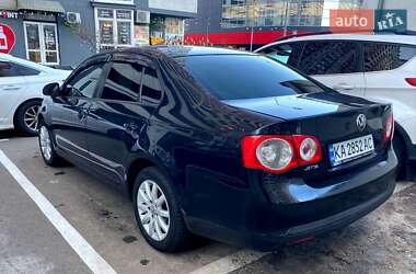 Седан Volkswagen Jetta 2008 в Києві