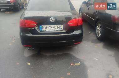 Седан Volkswagen Jetta 2013 в Киеве