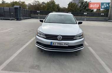 Седан Volkswagen Jetta 2015 в 