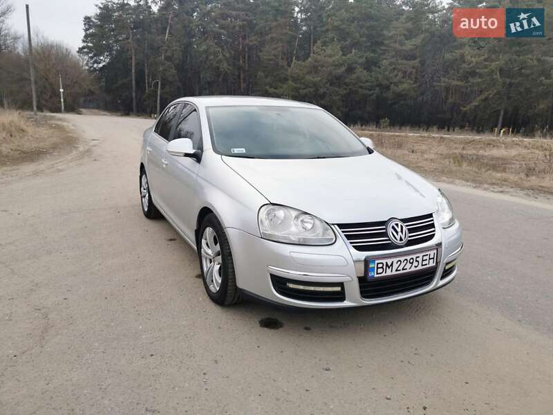 Седан Volkswagen Jetta 2006 в Києві
