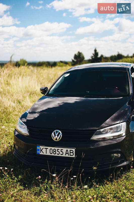 Седан Volkswagen Jetta 2014 в Львові