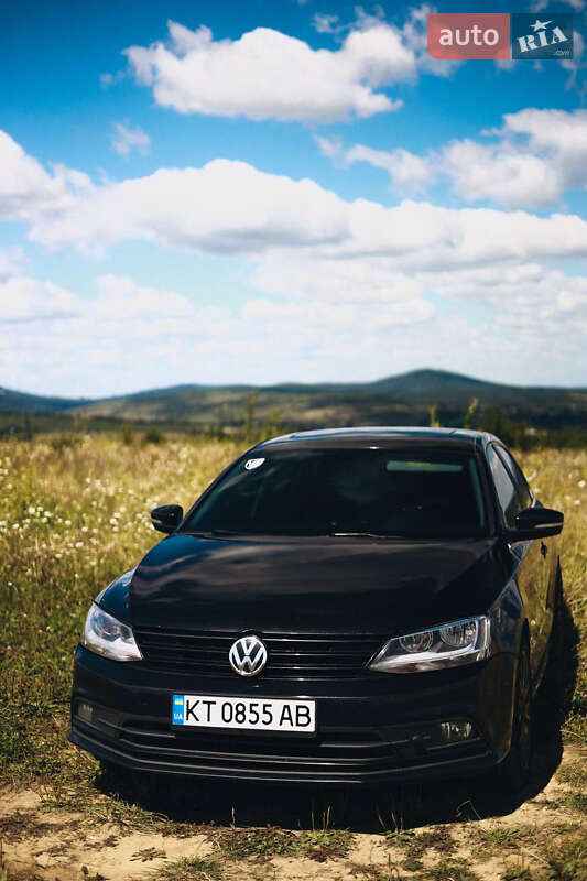 Седан Volkswagen Jetta 2014 в Львові