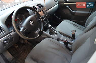 Седан Volkswagen Jetta 2009 в Львове