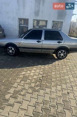 Седан Volkswagen Jetta 1987 в Черновцах