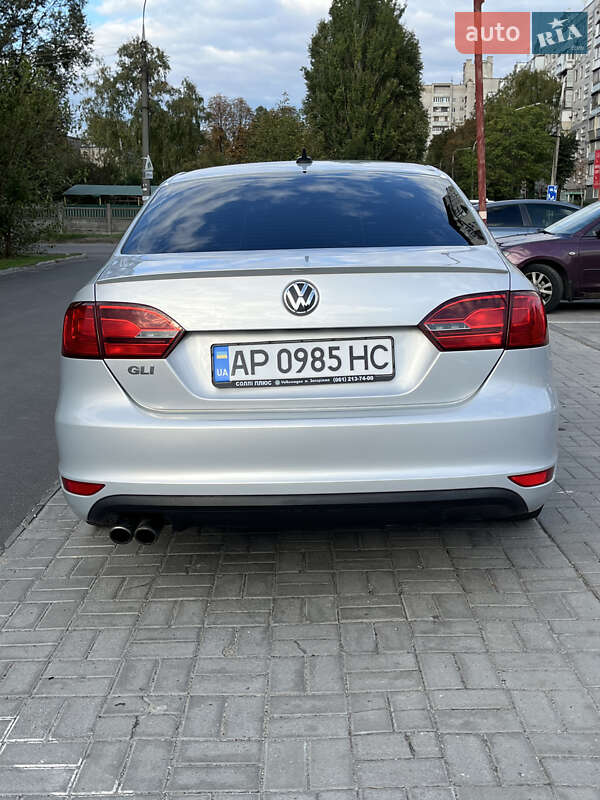 Седан Volkswagen Jetta 2012 в Запоріжжі