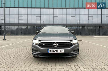 Седан Volkswagen Jetta 2018 в Львове