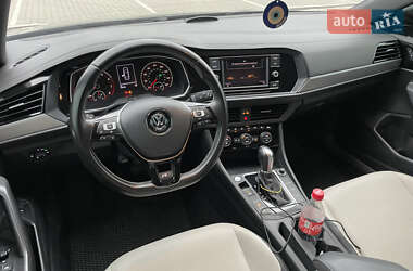 Седан Volkswagen Jetta 2018 в Львове