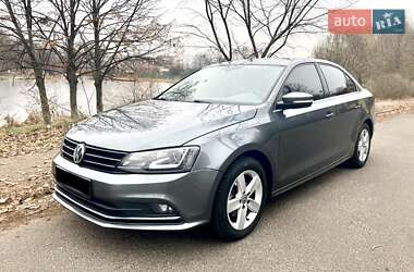 Седан Volkswagen Jetta 2016 в Києві