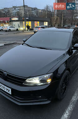 Седан Volkswagen Jetta 2015 в Дніпрі