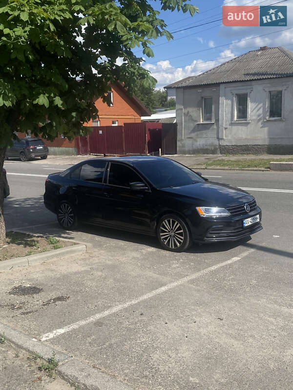 Седан Volkswagen Jetta 2015 в Харкові