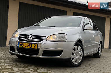 Седан Volkswagen Jetta 2007 в Самборе