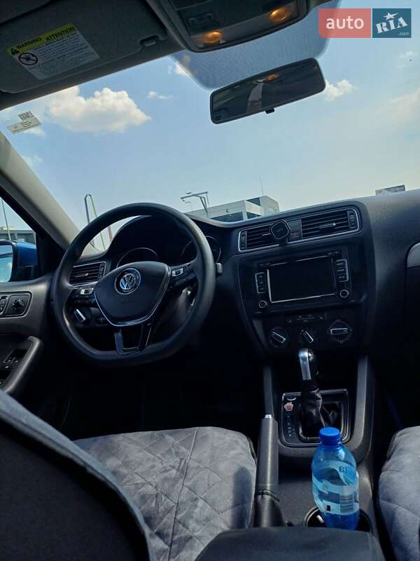 Седан Volkswagen Jetta 2014 в Львове