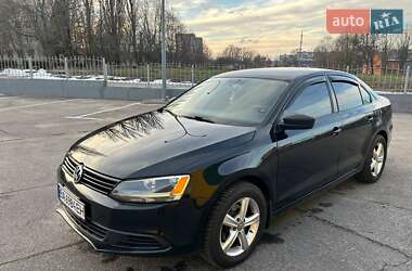 Седан Volkswagen Jetta 2013 в Кропивницком