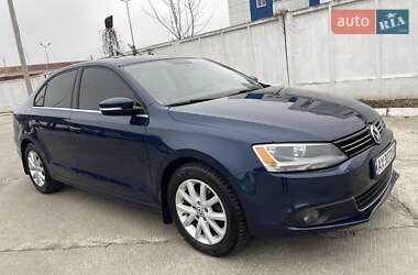 Седан Volkswagen Jetta 2012 в Харкові