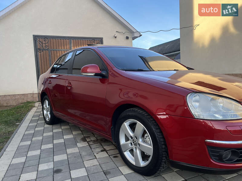 Седан Volkswagen Jetta 2008 в Іршаві