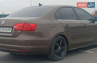 Седан Volkswagen Jetta 2014 в 