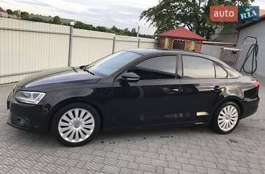 Седан Volkswagen Jetta 2011 в Івано-Франківську