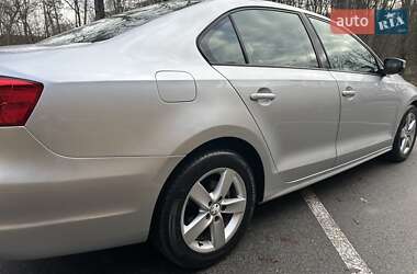 Седан Volkswagen Jetta 2011 в Киеве