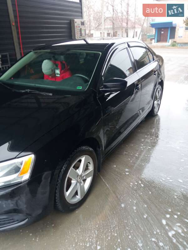 Седан Volkswagen Jetta 2013 в Пирятине