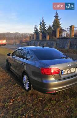 Седан Volkswagen Jetta 2012 в Полтаве