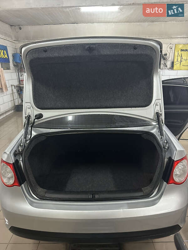 Седан Volkswagen Jetta 2007 в Богодухове фото 3 Седан Volkswagen Jetta 2007 в Богодухове