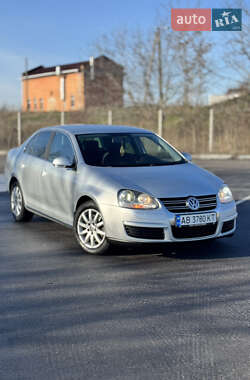 Седан Volkswagen Jetta 2008 в Вінниці