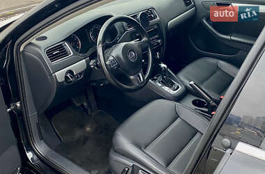 Седан Volkswagen Jetta 2012 в Киеве