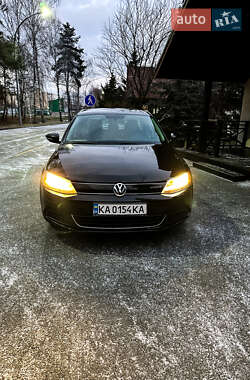 Седан Volkswagen Jetta 2014 в Києві