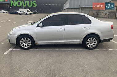 Седан Volkswagen Jetta 2008 в Києві