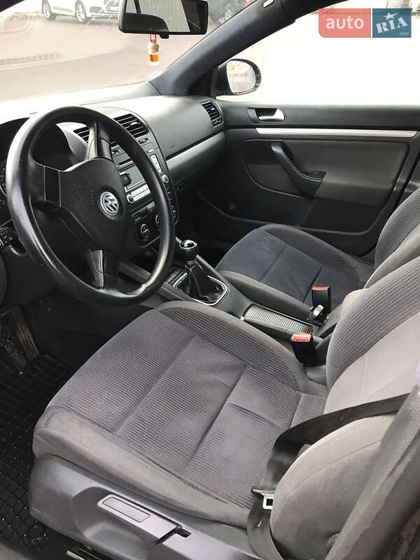 Седан Volkswagen Jetta 2007 в Рівному