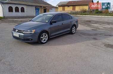 Седан Volkswagen Jetta 2012 в Ланівці