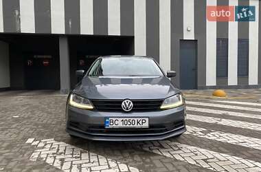 Седан Volkswagen Jetta 2016 в Львові