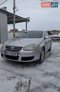 Седан Volkswagen Jetta 2005 в Старокостянтинові