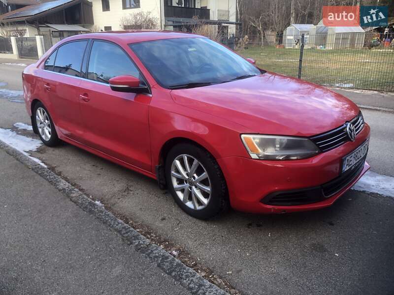 Седан Volkswagen Jetta 2014 в Днепре