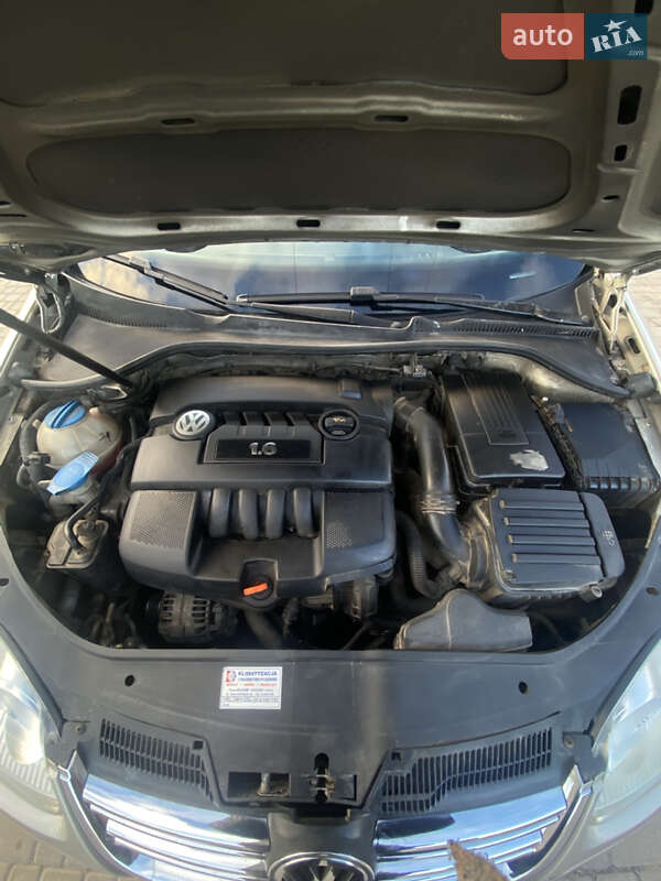 Седан Volkswagen Jetta 2006 в Одесі