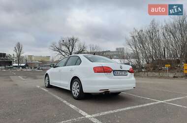 Седан Volkswagen Jetta 2014 в Києві